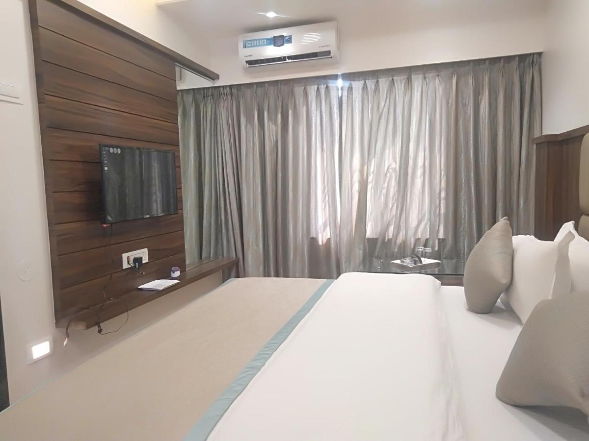 Hotel Shiv Sangram Ahmednagar Esterno foto