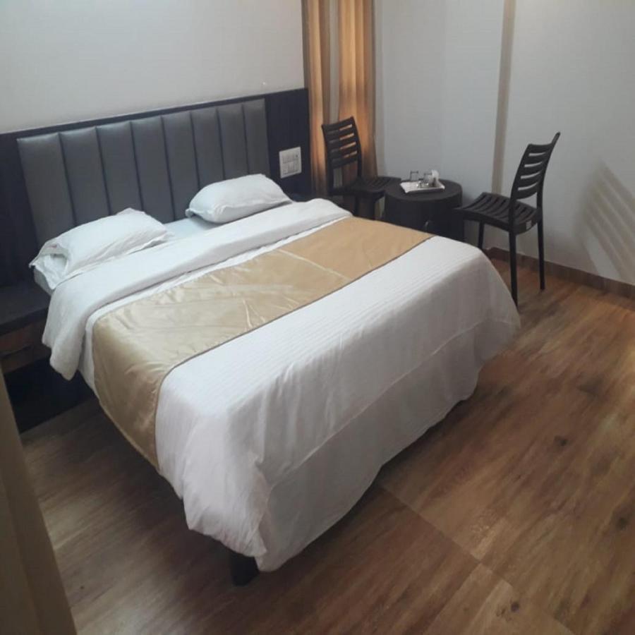 Hotel Shiv Sangram Ahmednagar Esterno foto